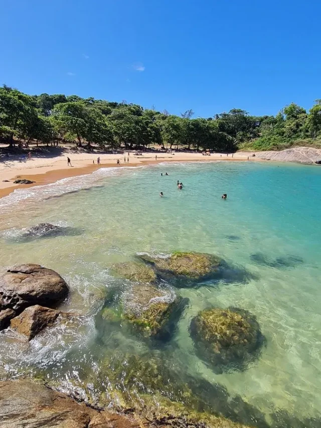 Praia Dos Padres Uma Das Praias Mais Incr Veis De Guarapari Terra